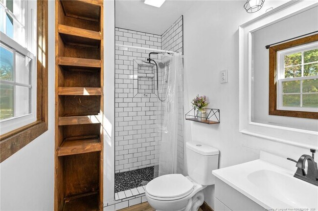 Building Photo - 1440 Marlborough Rd