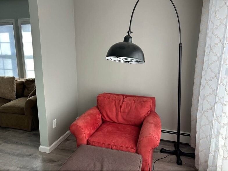 Building Photo - 18 Park Ave