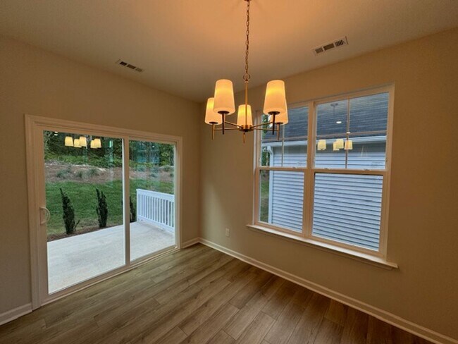 Building Photo - Renaissance at White Oak