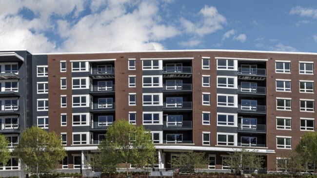 Building Photo - 1575 Anderson Rd