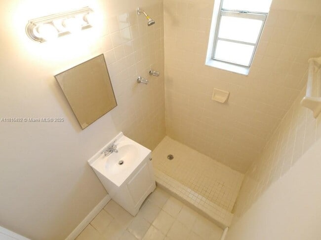 Building Photo - 6555 SW 59th Pl