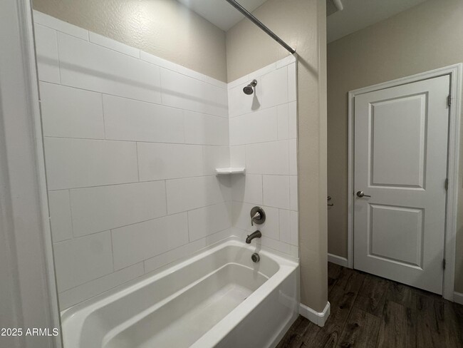 Building Photo - 55 N 197th Dr