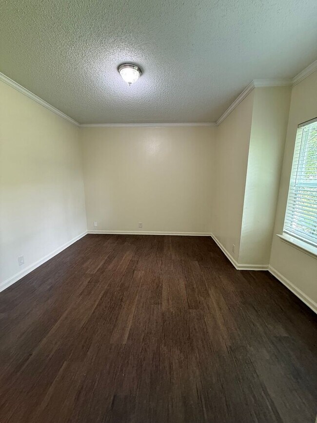 Building Photo - 1825 Starboard Dr