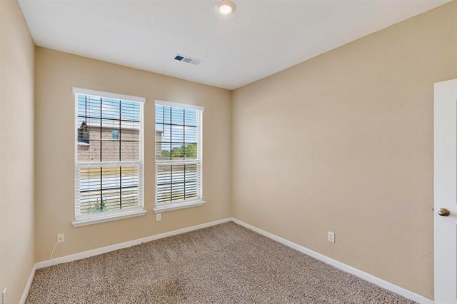 Building Photo - 1903 Dahlia Way