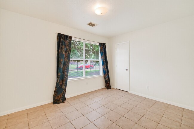 Building Photo - 10426 Briar Patch St