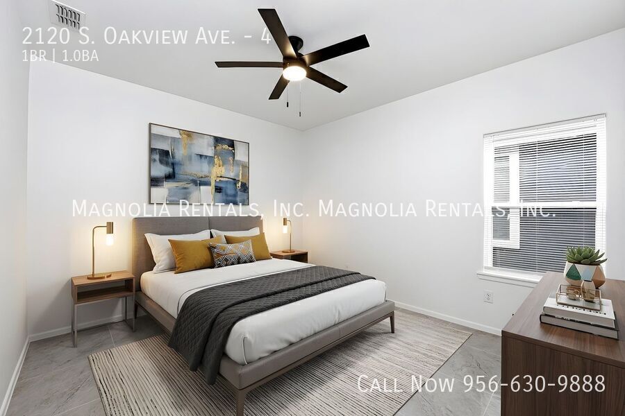 Building Photo - 2120 S Oakview Dr