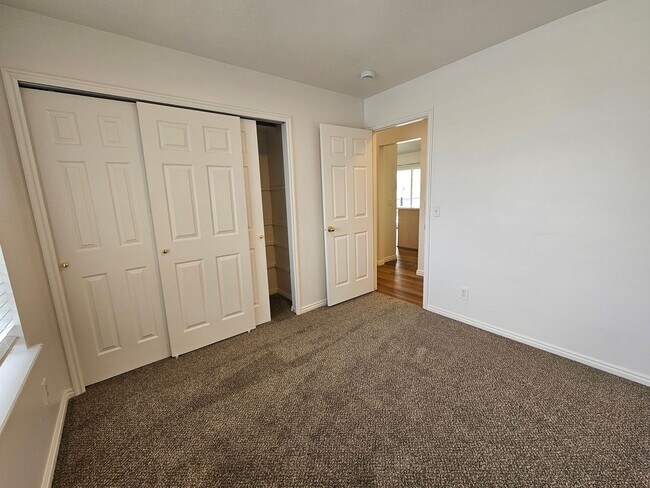 Building Photo - Beautifully Remodeled 4 Bed / 2 Bath Home in Stansbury Park