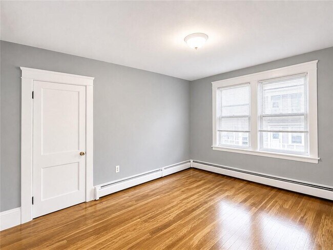 Building Photo - 1003 Atwells Ave