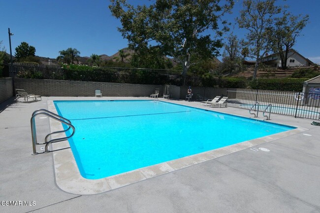 Building Photo - 89 Los Vientos Dr