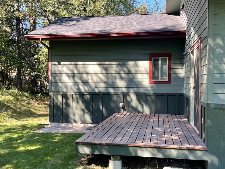 Building Photo - 714 State Park Rd