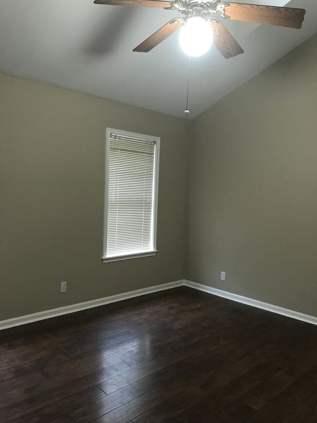 Building Photo - 957 Bayou Trace Dr