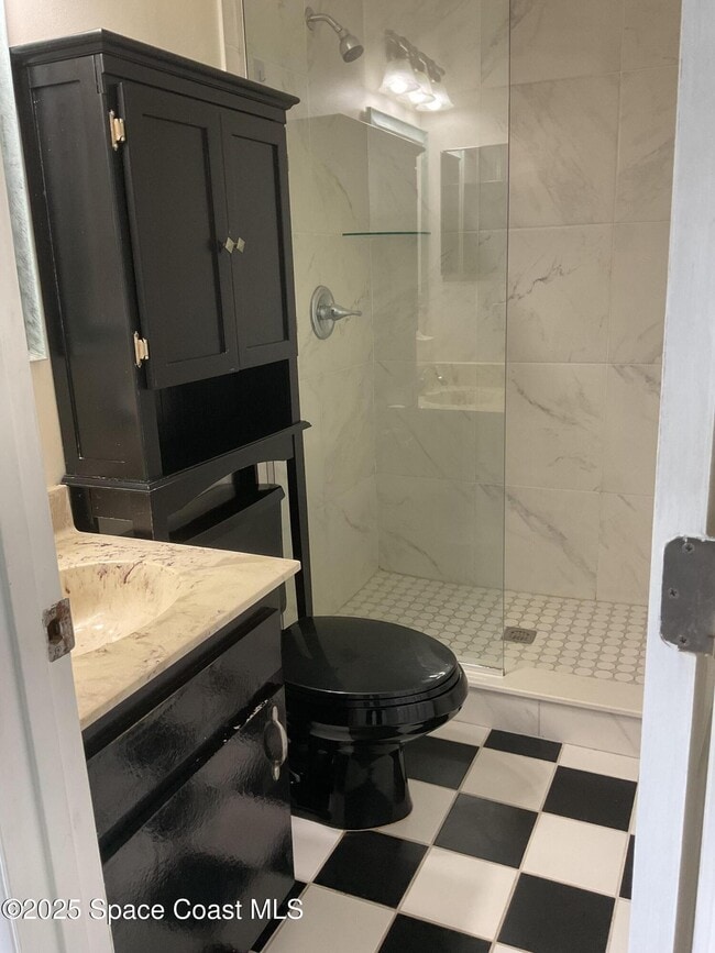 Building Photo - 1004 Ashley Ave