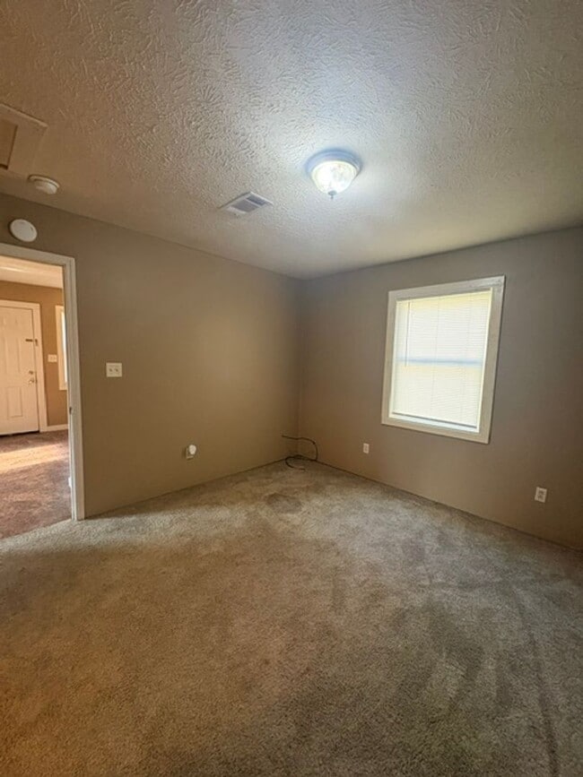 Building Photo - ED Drive - 108