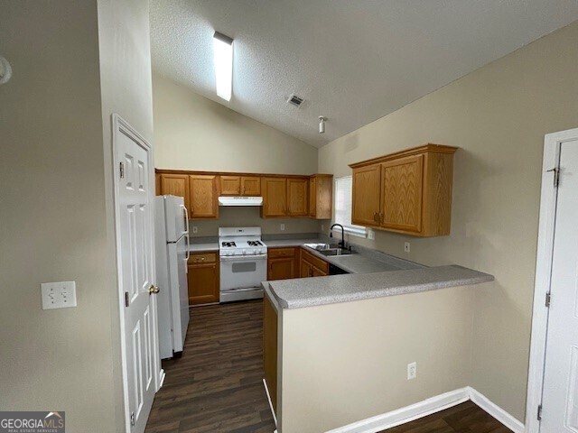 Building Photo - 10564 Village Landing