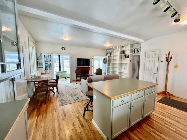 Building Photo - Rural Home for Rent in the Country