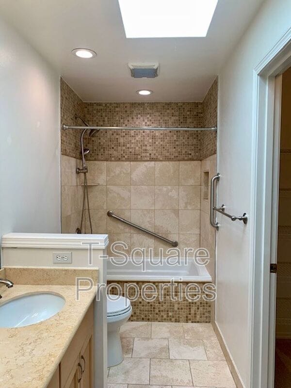 Building Photo - 13252 NE 183rd St