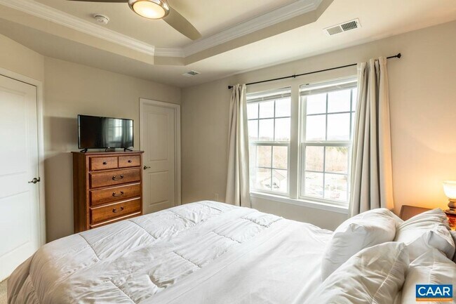 Building Photo - 2033 Elm Tree Ct