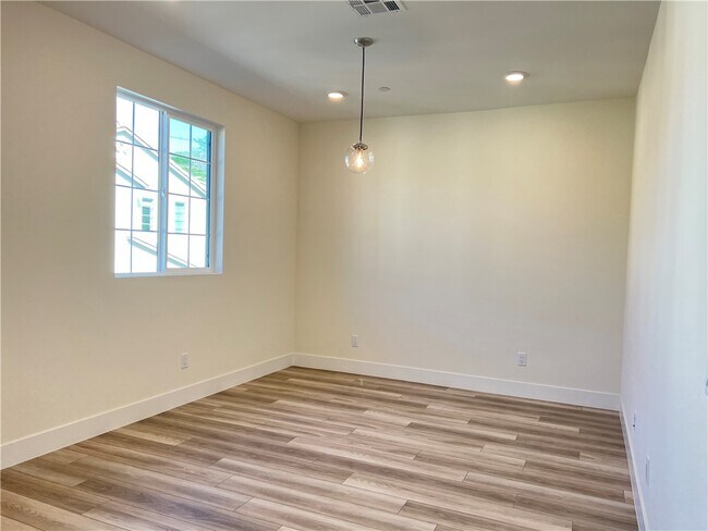 Building Photo - 27524 Orch