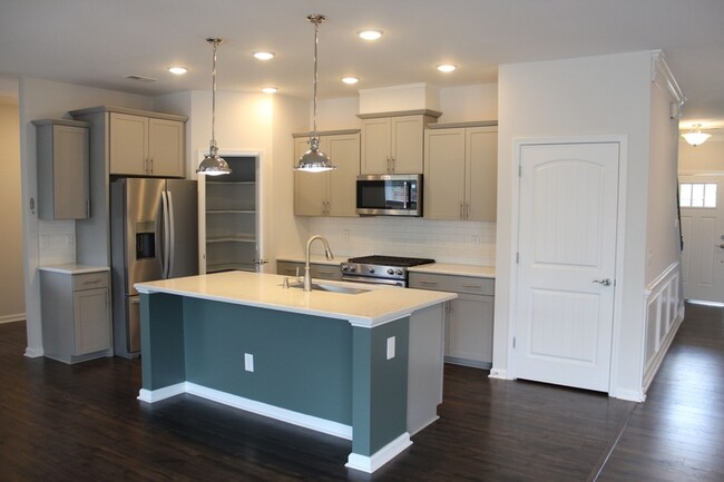 Building Photo - 3352 Bordwell Ridge Dr