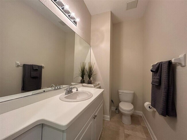Building Photo - 5583 46th Ct W