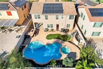 Building Photo - 13275 Los Robles Ct