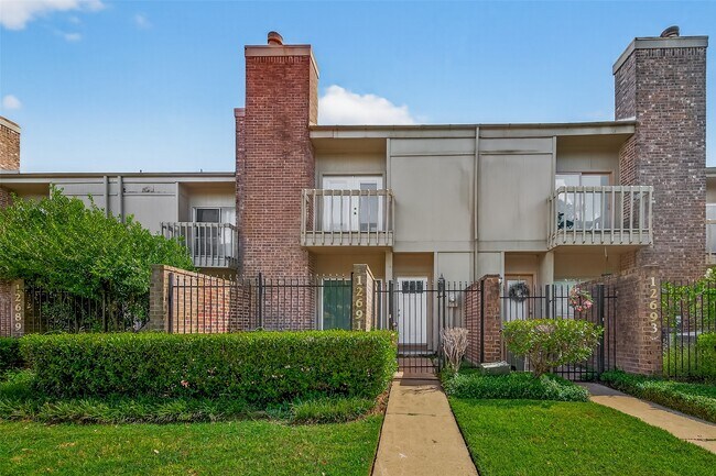 Primary Photo - 12691 Briar Patch Dr