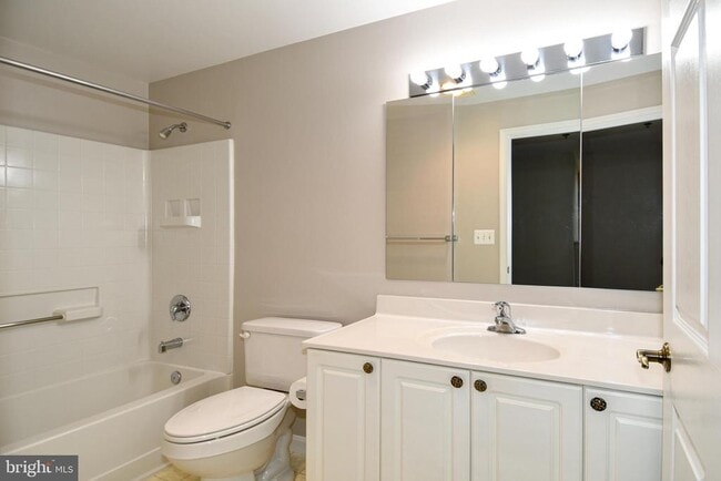 Building Photo - 3100 N Leisure World Blvd