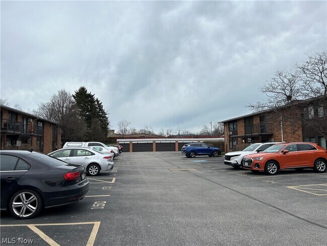 Building Photo - 23875 David Dr