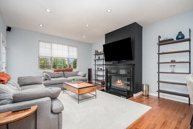 Building Photo - 2768 Blakely Ln