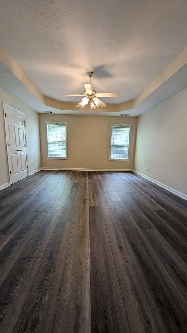 Building Photo - 105 Foxdale Dr