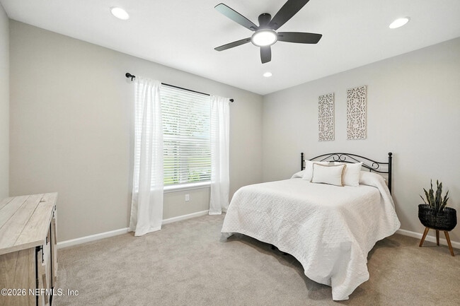 Building Photo - 698 Cherry Elm Dr