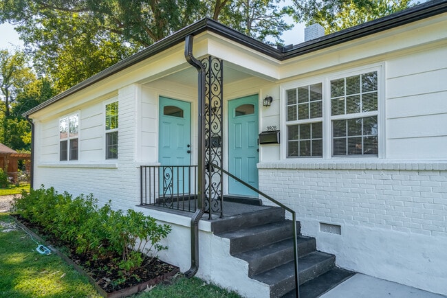 Building Photo - 3926 Brennan Dr