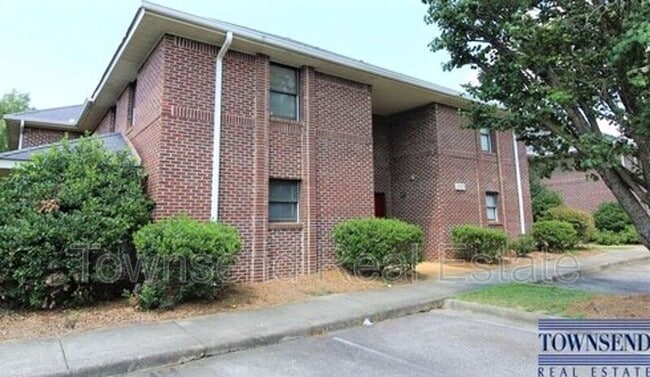 Building Photo - 1031 Ancestry Dr