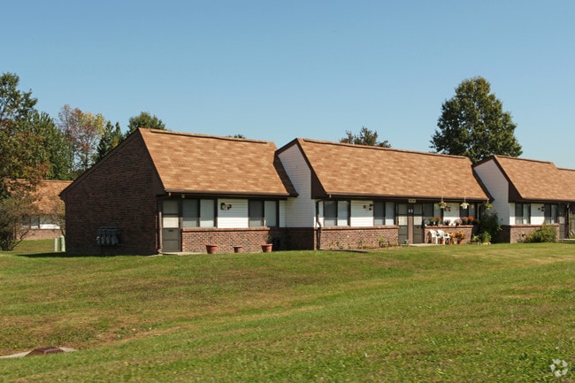 Primary Photo - Noltemeyer Wynde Complex