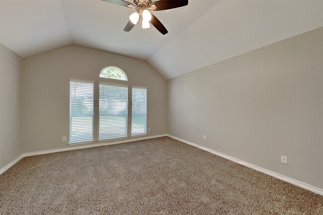 Building Photo - 20214 Stone Falls Ct