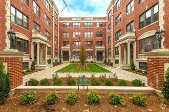 Building Photo - 17a Forest St