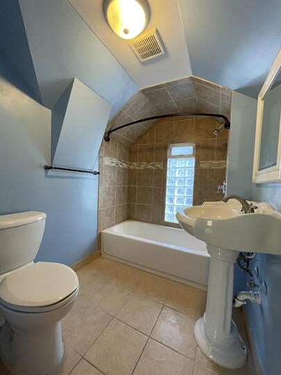 Building Photo - 1113 Spring St NE