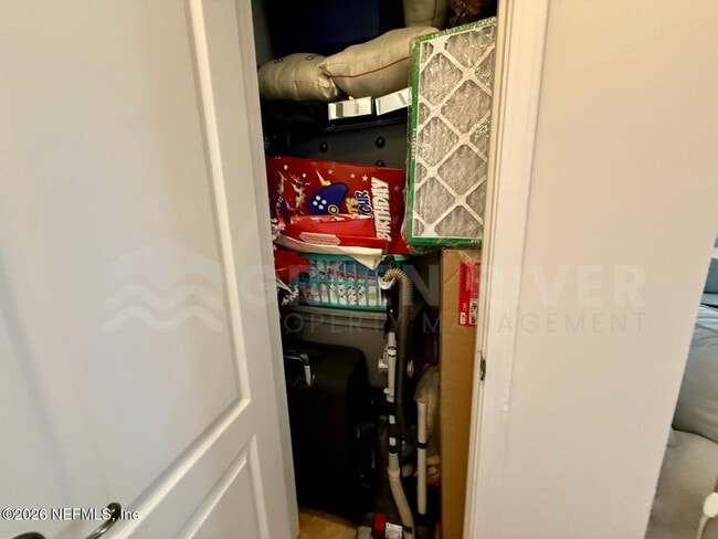 Building Photo - 7541 Allspice Cir N