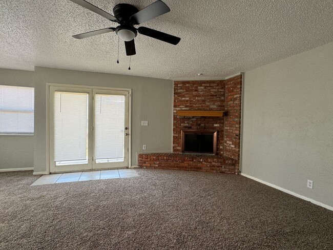 Building Photo - 7007 SW Green Terrace Blvd