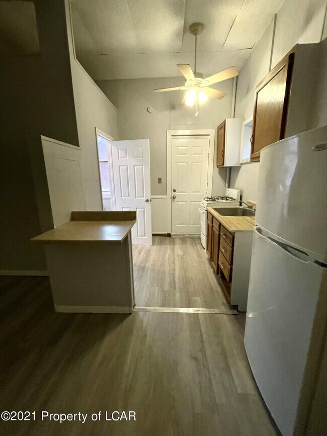 152 N Washington St 152 N Washington St Wilkes Barre PA 18701