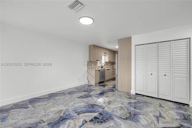 Building Photo - 10350 SW 48th St