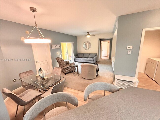 Building Photo - 5050 Fairways Cir