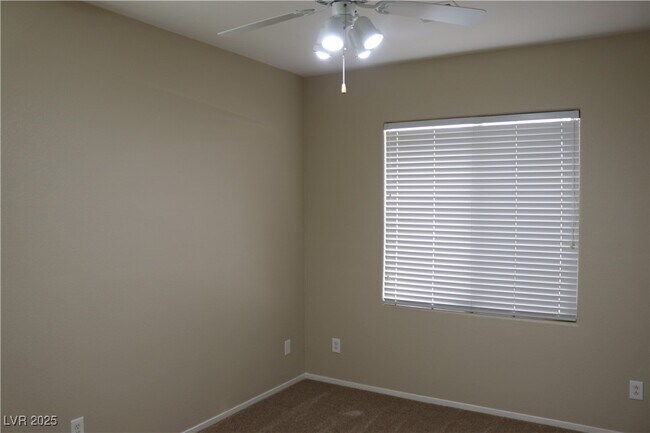 Building Photo - 3764 Bowers Hollow Ave