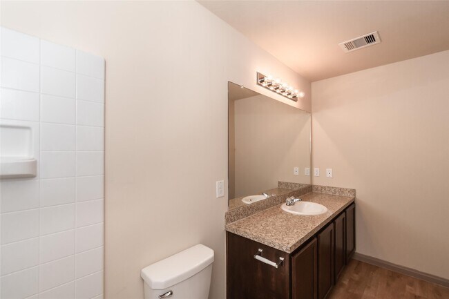 Building Photo - 5743 S Brenwood Dr