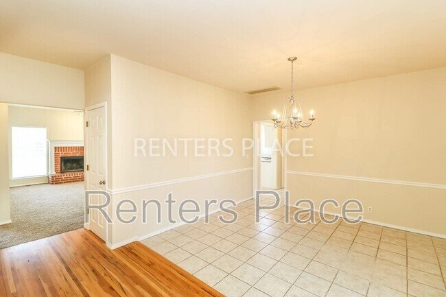 Building Photo - 9209 S 73rd E Ave