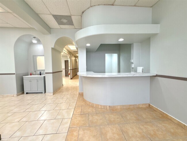 Building Photo - 2036 Avenue F