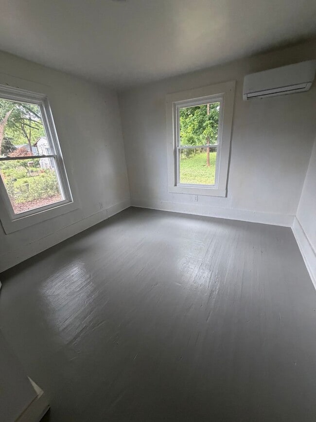 Building Photo - Exclusively Offered By Muse Realty Rentals, LLC