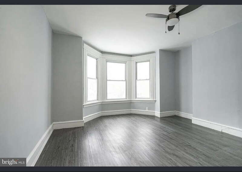 Building Photo - 5847 Willows Ave