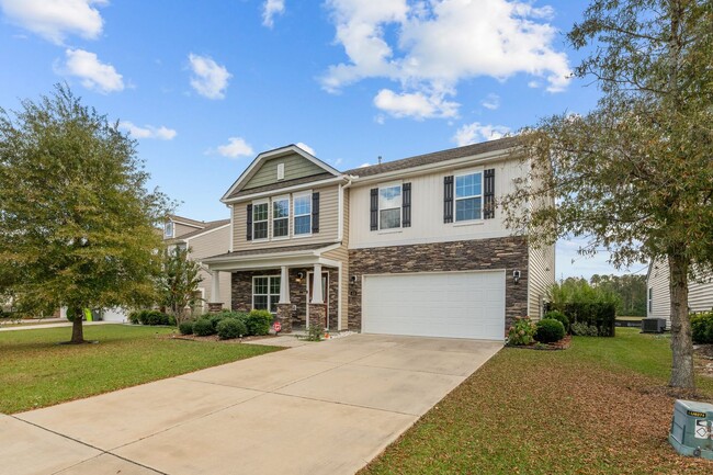 Primary Photo - Lake View Four Bedroom 2.5 Bath Home