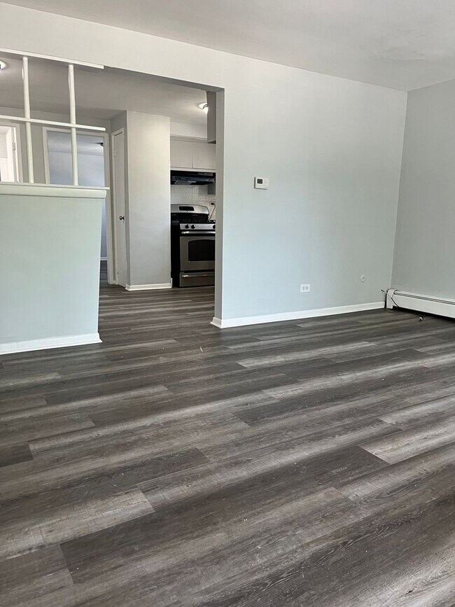 Interior Photo - 11456 S Hale Ave